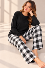 133 Women's pajamas FLUER